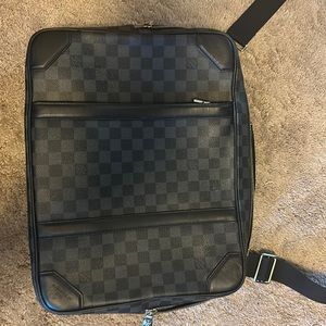 LOUIS VUITTON BRIEFCASE/BOOKBAG